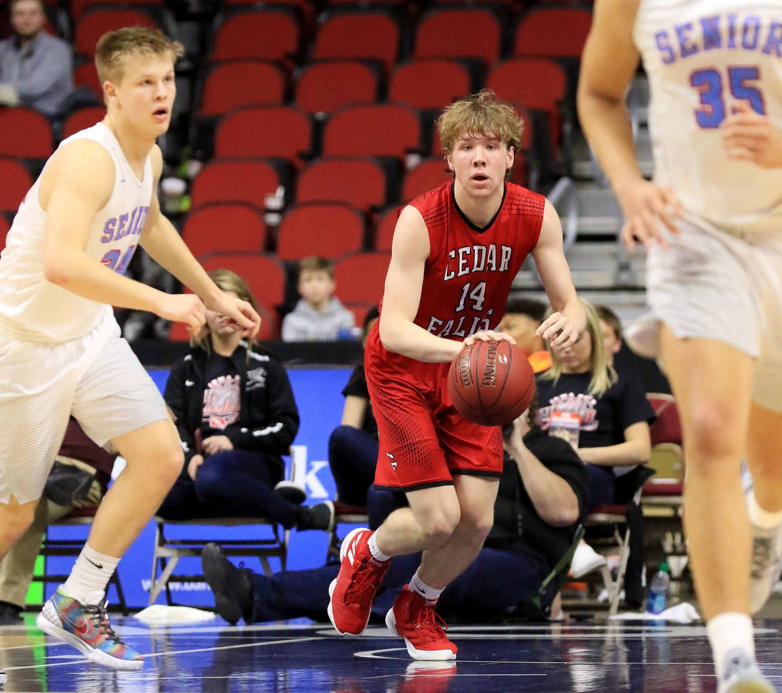 030819-CedarFalls-DubuqueSenior-002